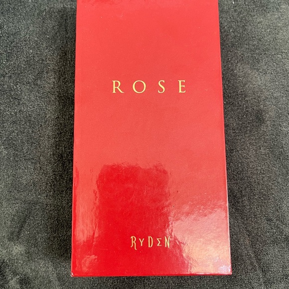 Mark Ryden Official Metal Enamel ROSE PENDANT by Porterhouse Editions COA New - Picture 4 of 10